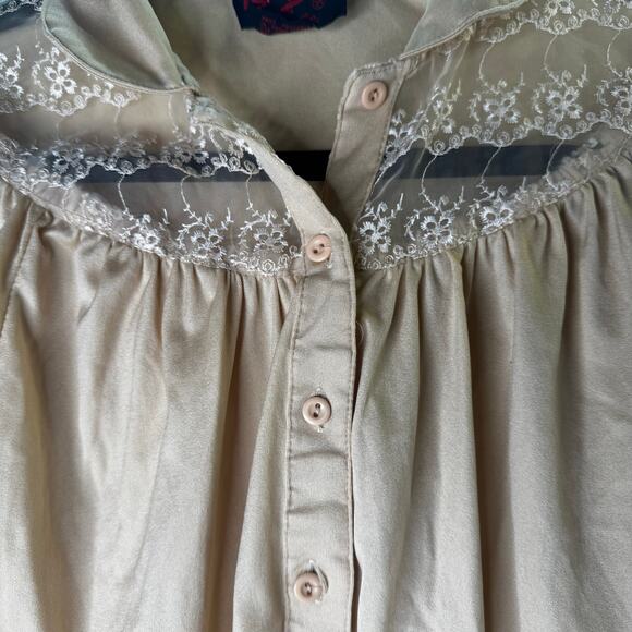 VTG 80s Shiny Tan Blouse Lace  Button Up Shirt Women’s Medium Coquette Fairy - Picture 2 of 6